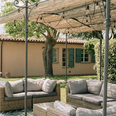 ベッド・アンド・ブレックファスト La Monteduccia Ostra Vetere